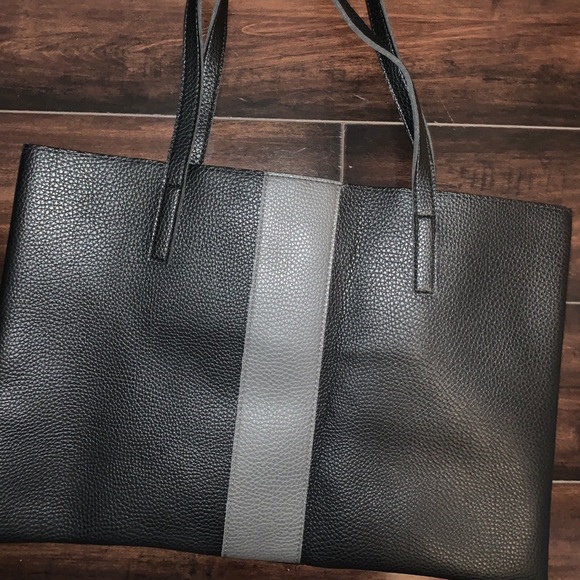 Vince Camuto tote bag - Picture 2 of 2